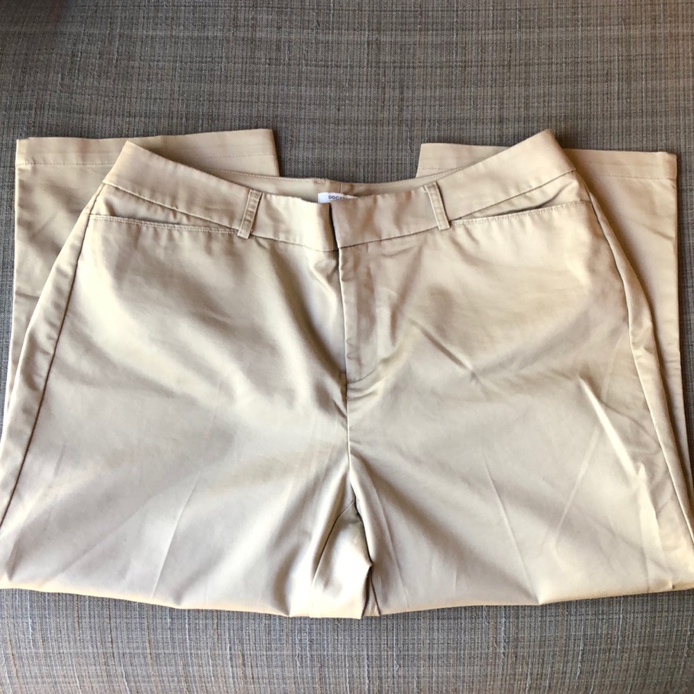 EUC Dockers Light Brown Crop Pants size 16 W
